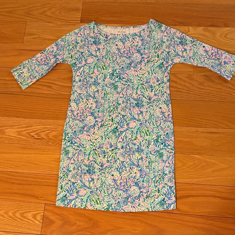 Lilly Pulitzer Vibrant Floral Dress with 3/4 Sleeves